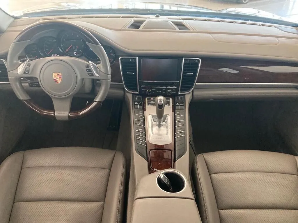 Porsche Panamera 2011 photo 5
