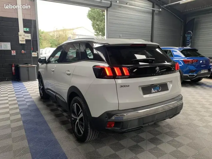 Peugeot 3008 2018 photo 5