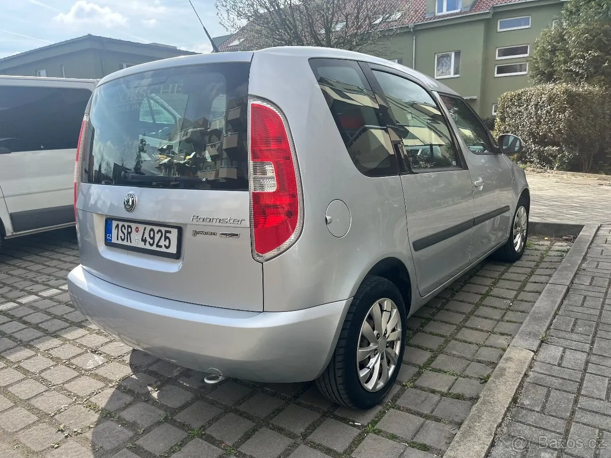 Skoda Roomster 2010 photo 4