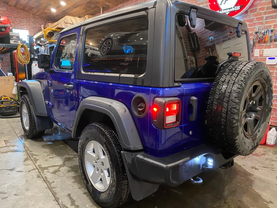 Jeep Wrangler 2018 photo 3