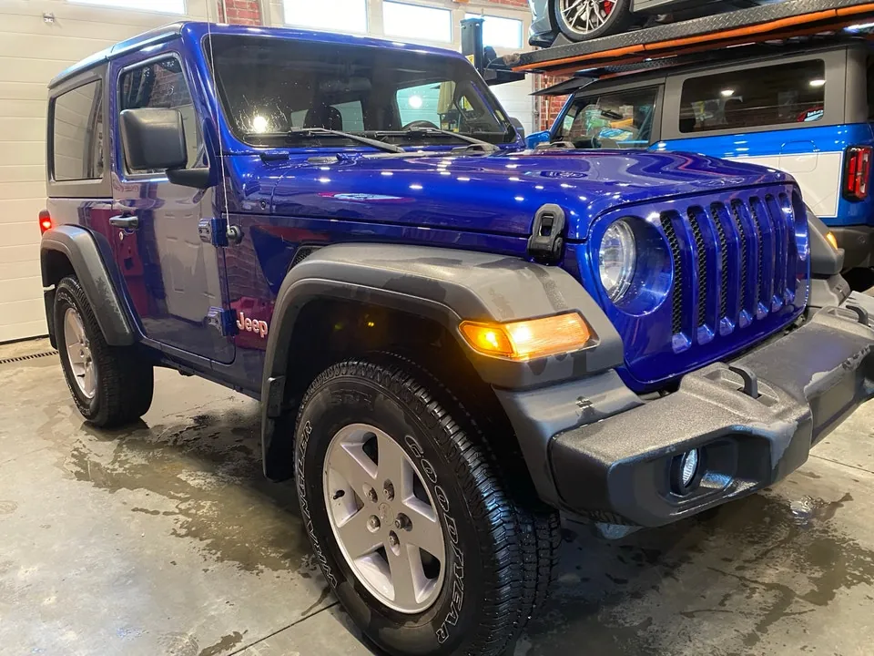 Jeep Wrangler 2018 photo 2