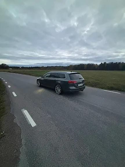 Volkswagen Passat 2016 photo 2