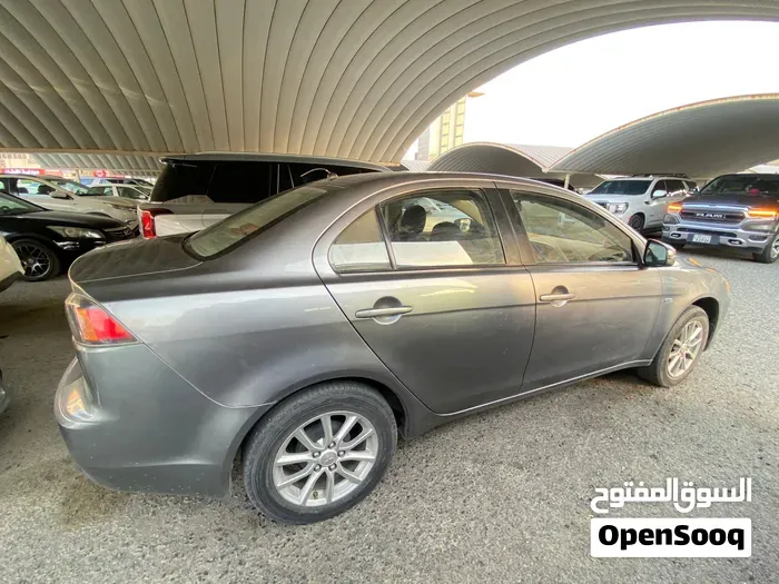Mitsubishi Lancer 2016 photo 2