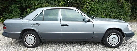 Mercedes-Benz 300 D 1990 photo 2