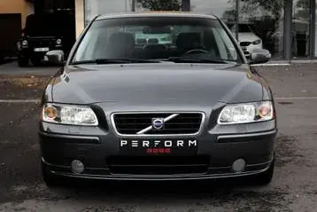 Volvo S60 2008 photo 2