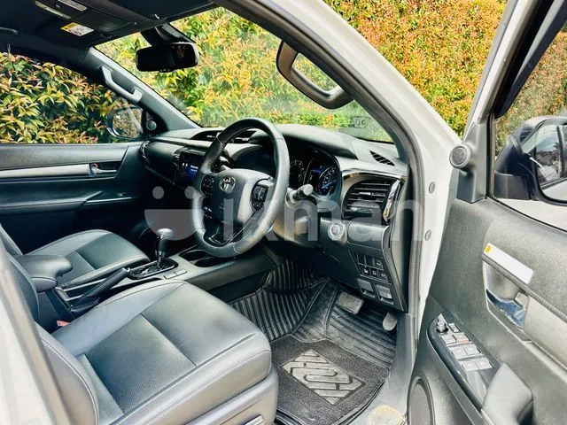Toyota Hilux 2025 photo 3