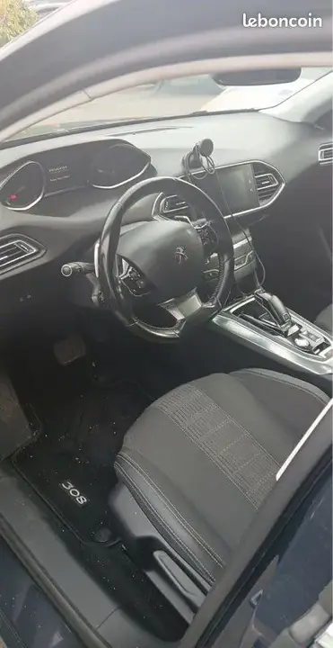 Peugeot 308 2020 photo 3