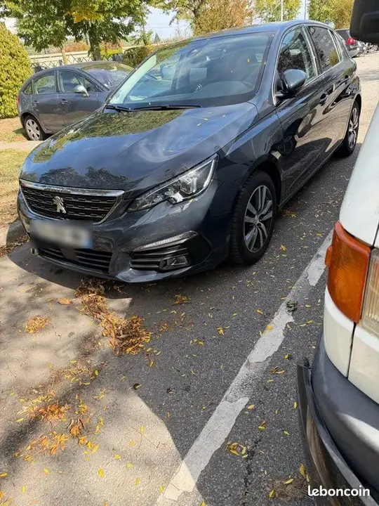 Peugeot 308 2020 photo 2