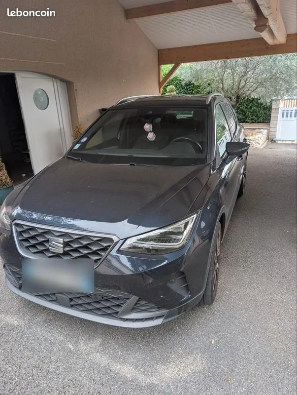 Seat Arona