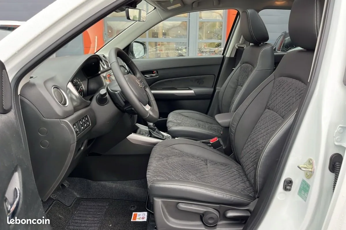 Suzuki Vitara 2025 photo 5