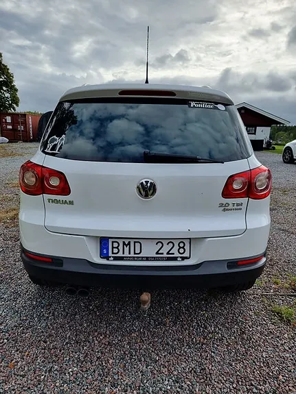 Volkswagen Tiguan 2011 photo 4