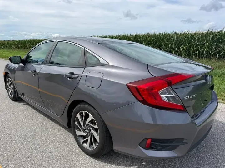 Honda Civic 2017 photo 4