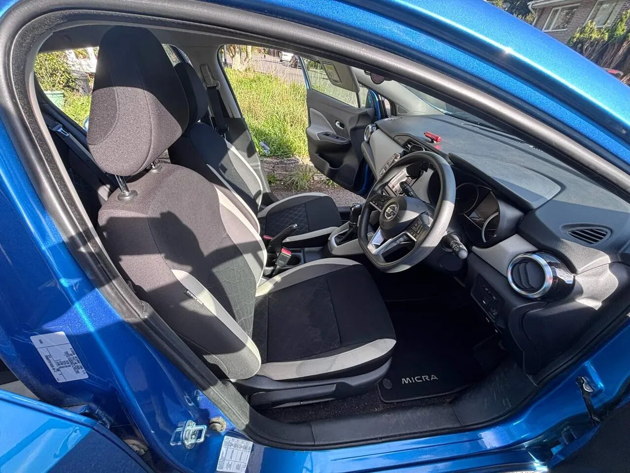 Nissan Micra 2018 photo 2