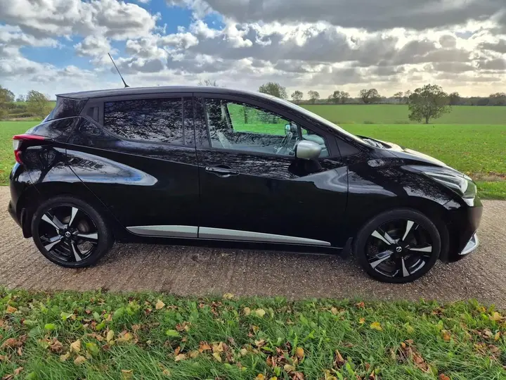 Nissan Micra 2017 photo 2
