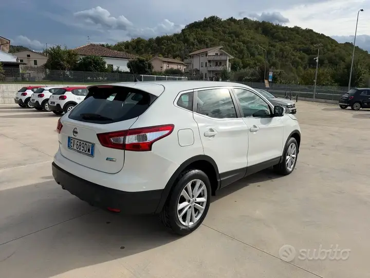 Nissan Qashqai 2014 photo 4