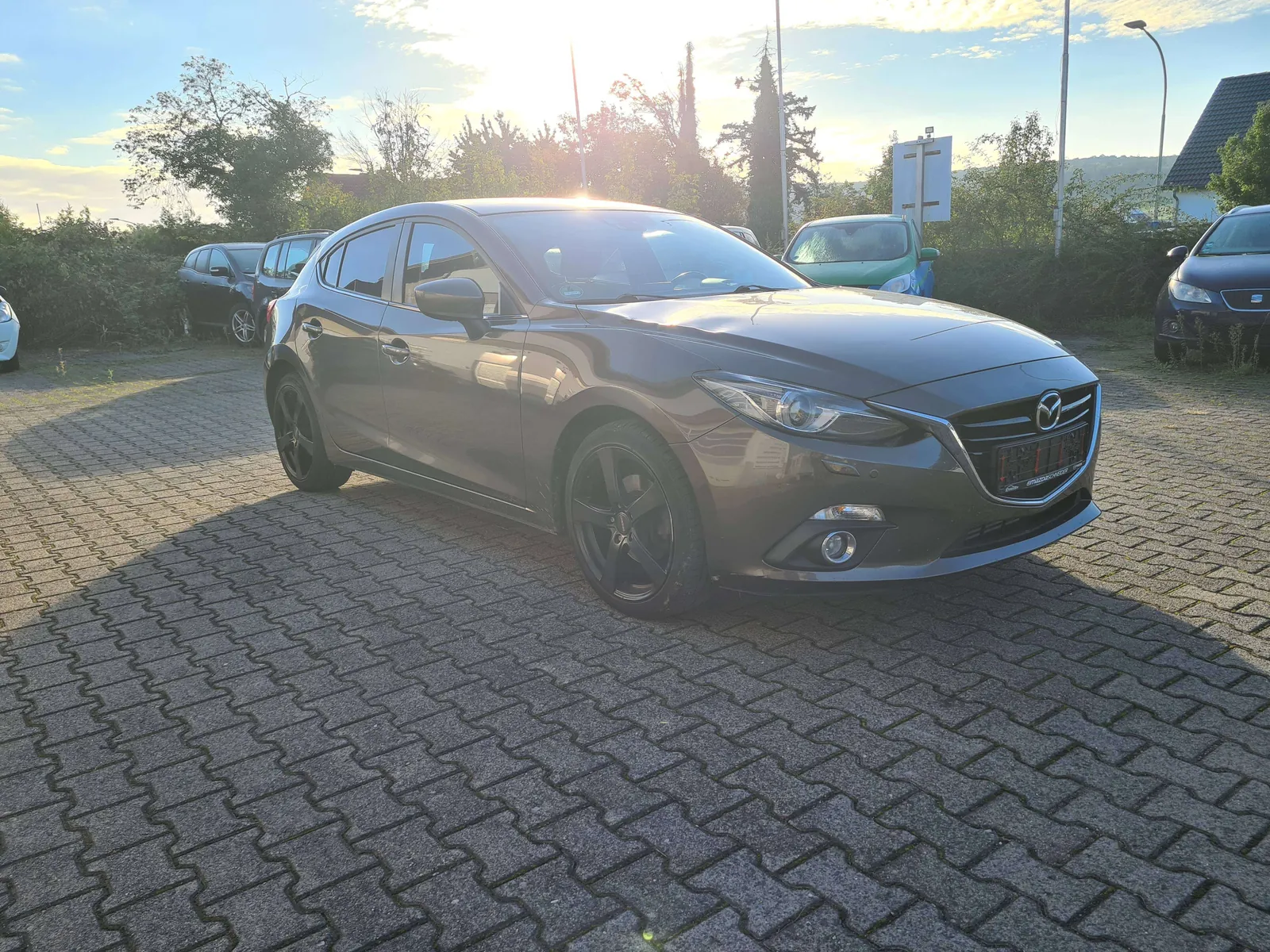 Mazda 3 2015 photo 3