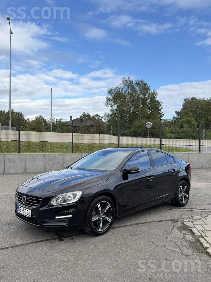 Volvo S60 2017 photo 2