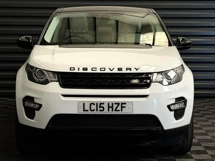 Land Rover Discovery Sport 2015 photo 2