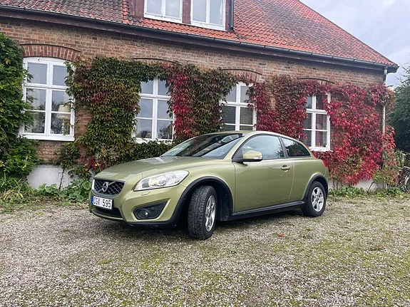 Volvo C30 2011 photo 2