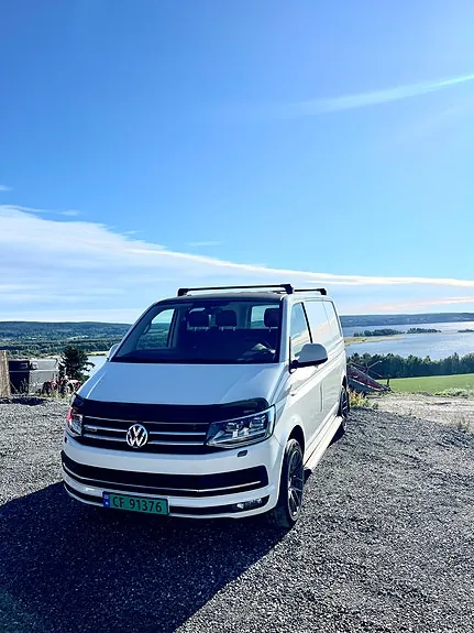 Volkswagen Transporter 2018 photo 2