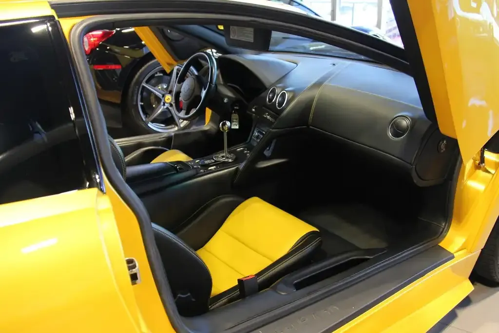 Lamborghini Murciélago 2002 photo 4