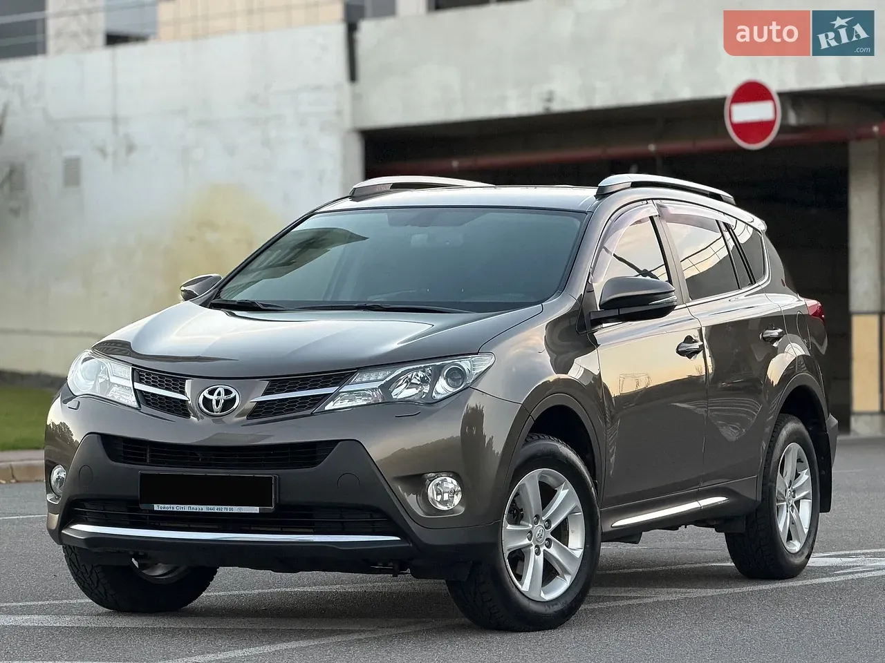 Toyota Rav4 2014 photo 2