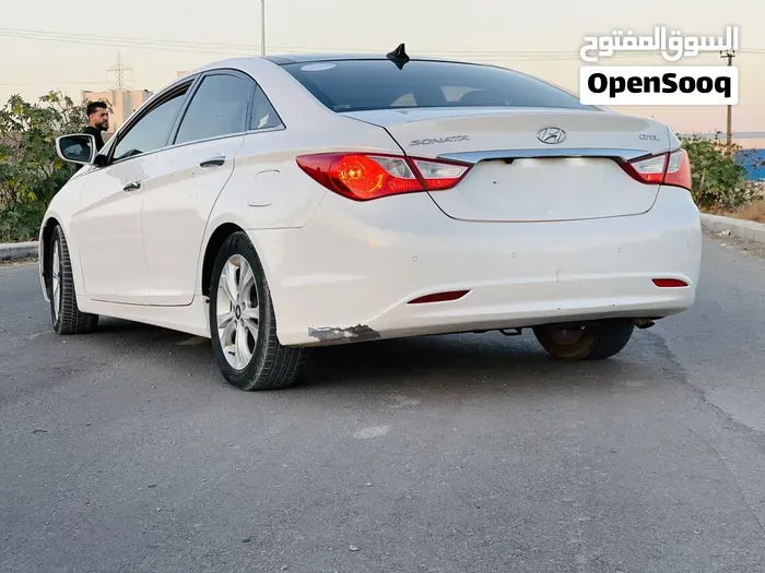 Hyundai Sonata 2012 photo 4