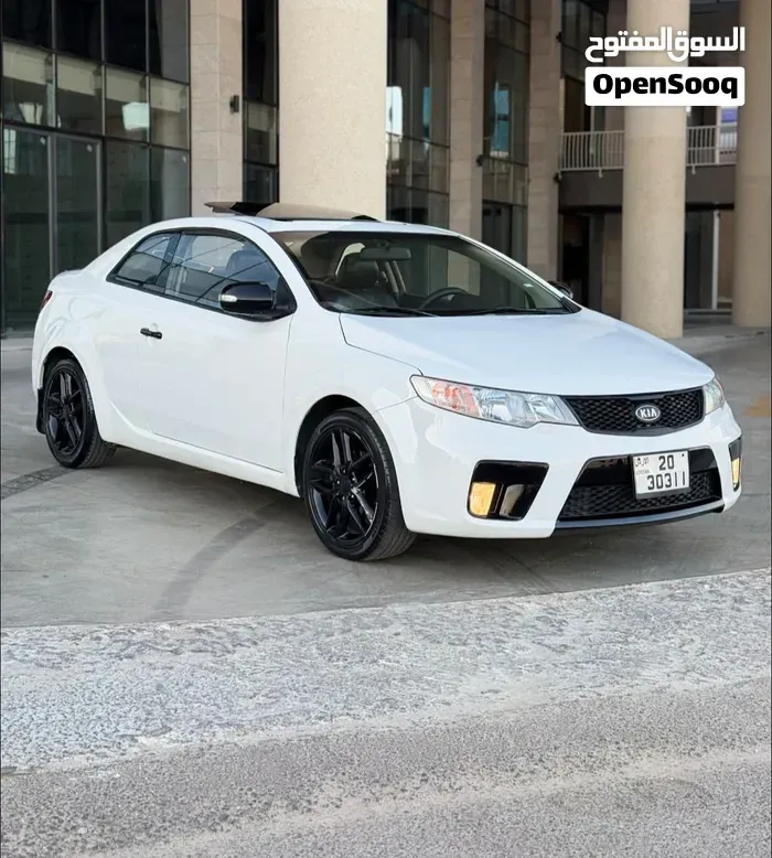 Kia Forte 2011 photo 2