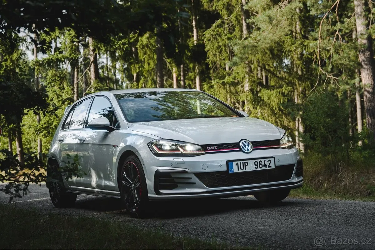 Volkswagen Golf Vii Gti Performance 2019 photo 3