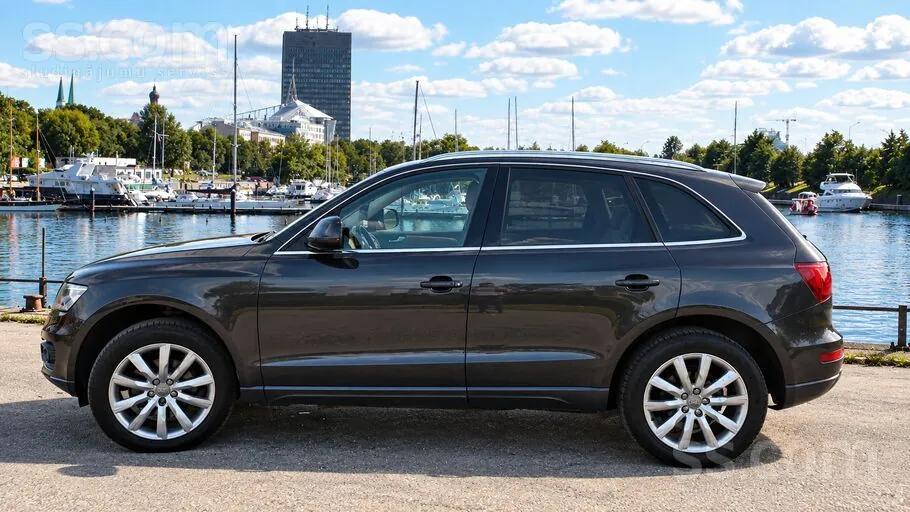 Audi Q5 2010 photo 4