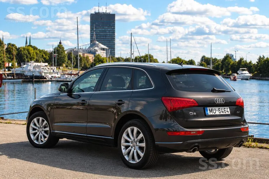 Audi Q5 2010 photo 3