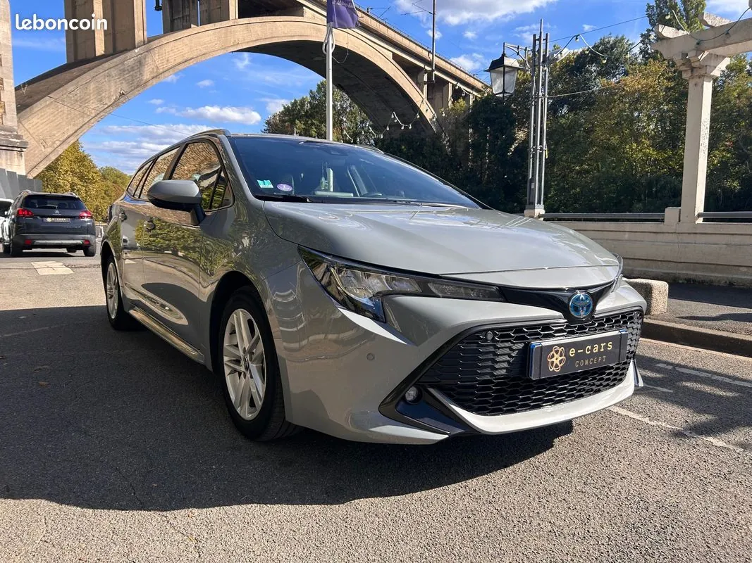 Toyota Corolla 2023 photo 3
