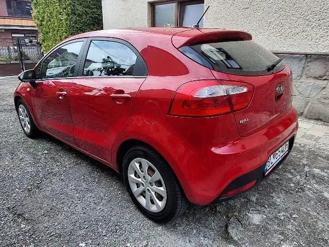 Kia Rio 2012 photo 2