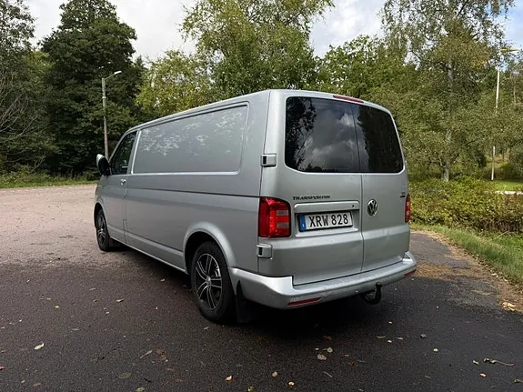 Volkswagen Transporter 2018 photo 3