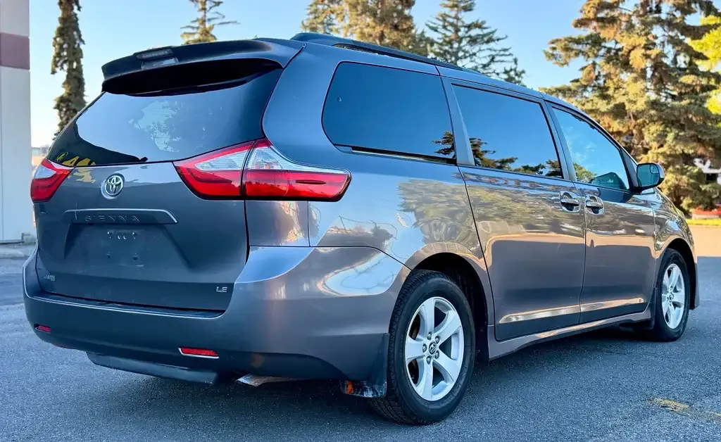 Toyota Sienna 2018 photo 5