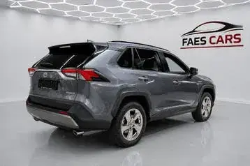 Toyota Rav4 2021 photo 3