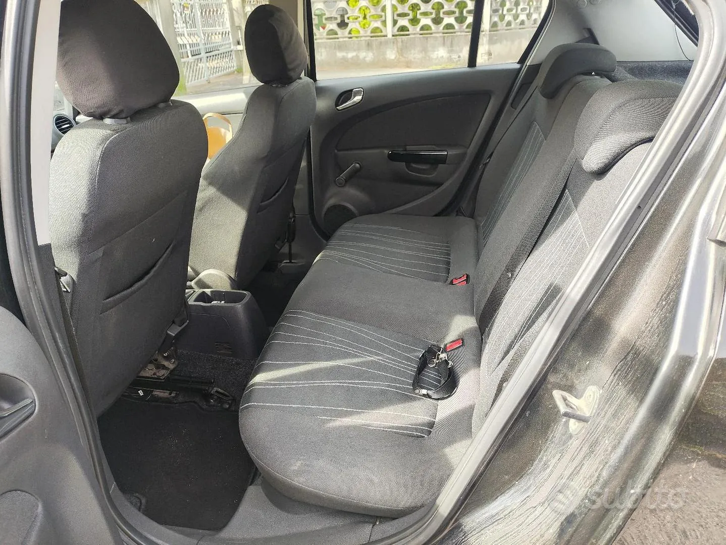 Opel Corsa 2009 photo 4