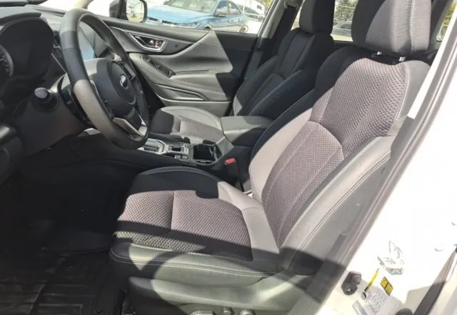 Subaru Forester 2024 photo 3