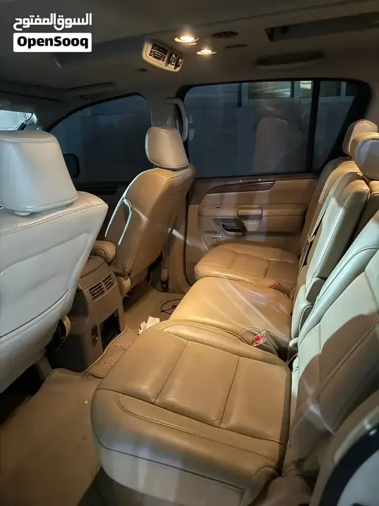 Nissan Armada 2009 photo 2