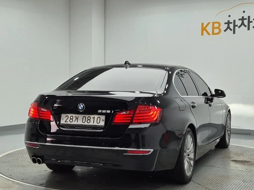 BMW 5 Series 2015 photo 3