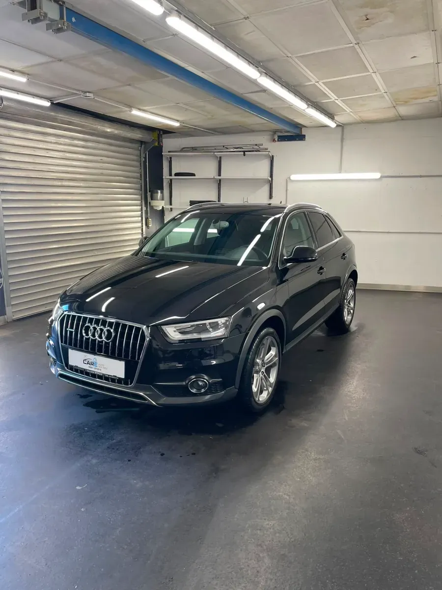 Audi Q3 2013 photo 2