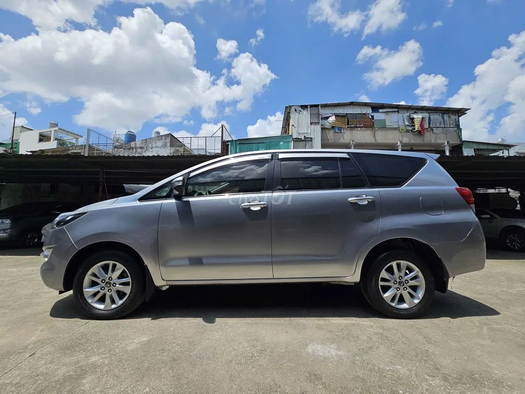 Toyota Innova 2017 photo 5