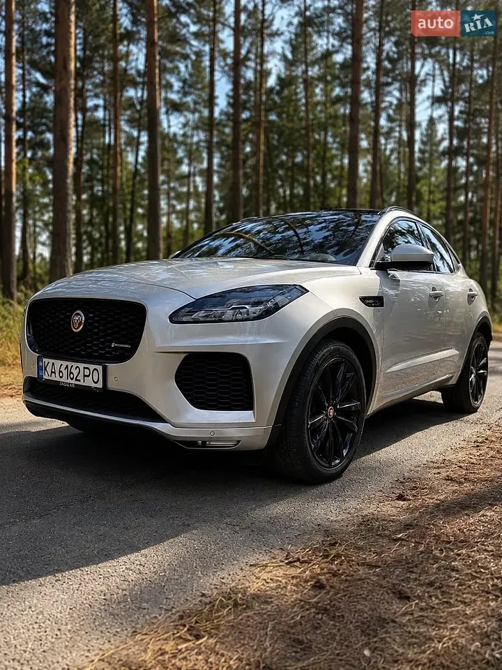Jaguar E-Pace 2019 photo 4