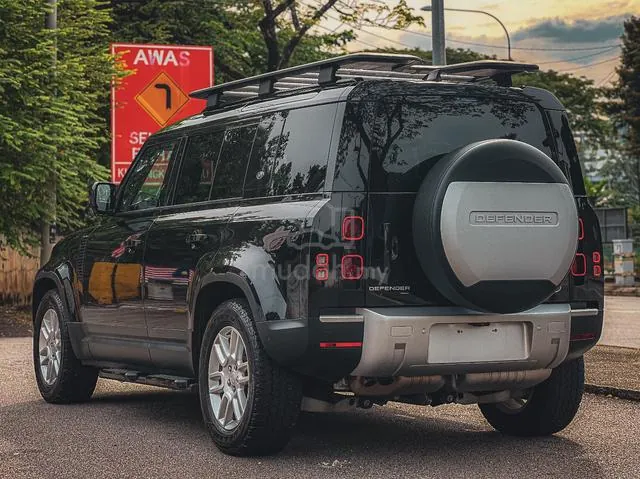 Land Rover Defender 110