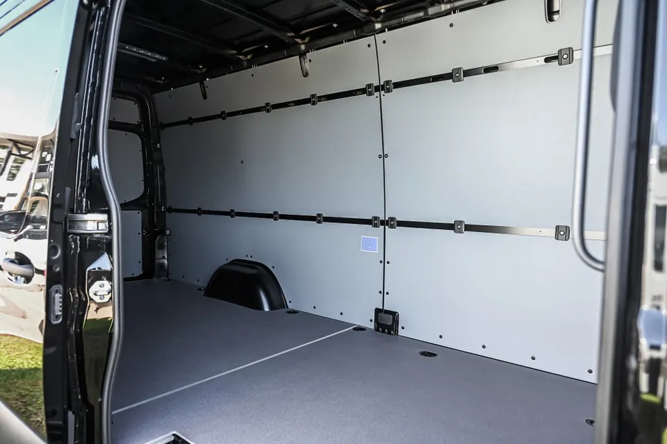 Mercedes-Benz Sprinter 2026 photo 5