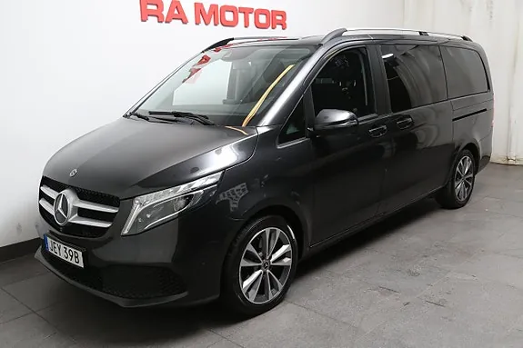 Mercedes-Benz V220