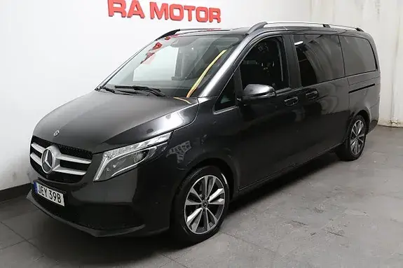 Mercedes-Benz V220
