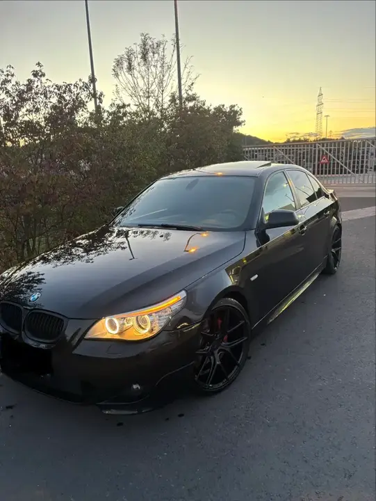 BMW 5Er-Reihe 525I 2009 photo 2