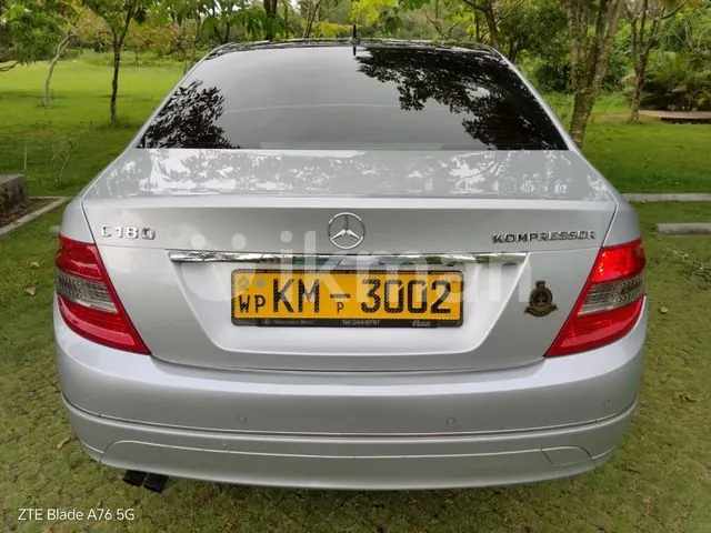 Mercedes-Benz C180 2010 photo 2
