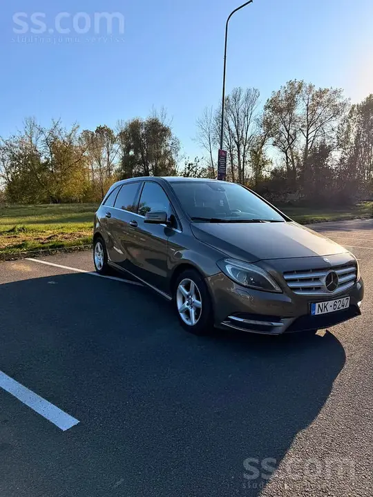 Mercedes-Benz B 180 Cdi 2012 photo 3